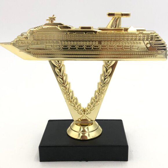 CARNIVAL DREAM SHIP ON A STICK CRUISE TROPHY - Picture 2 of 4